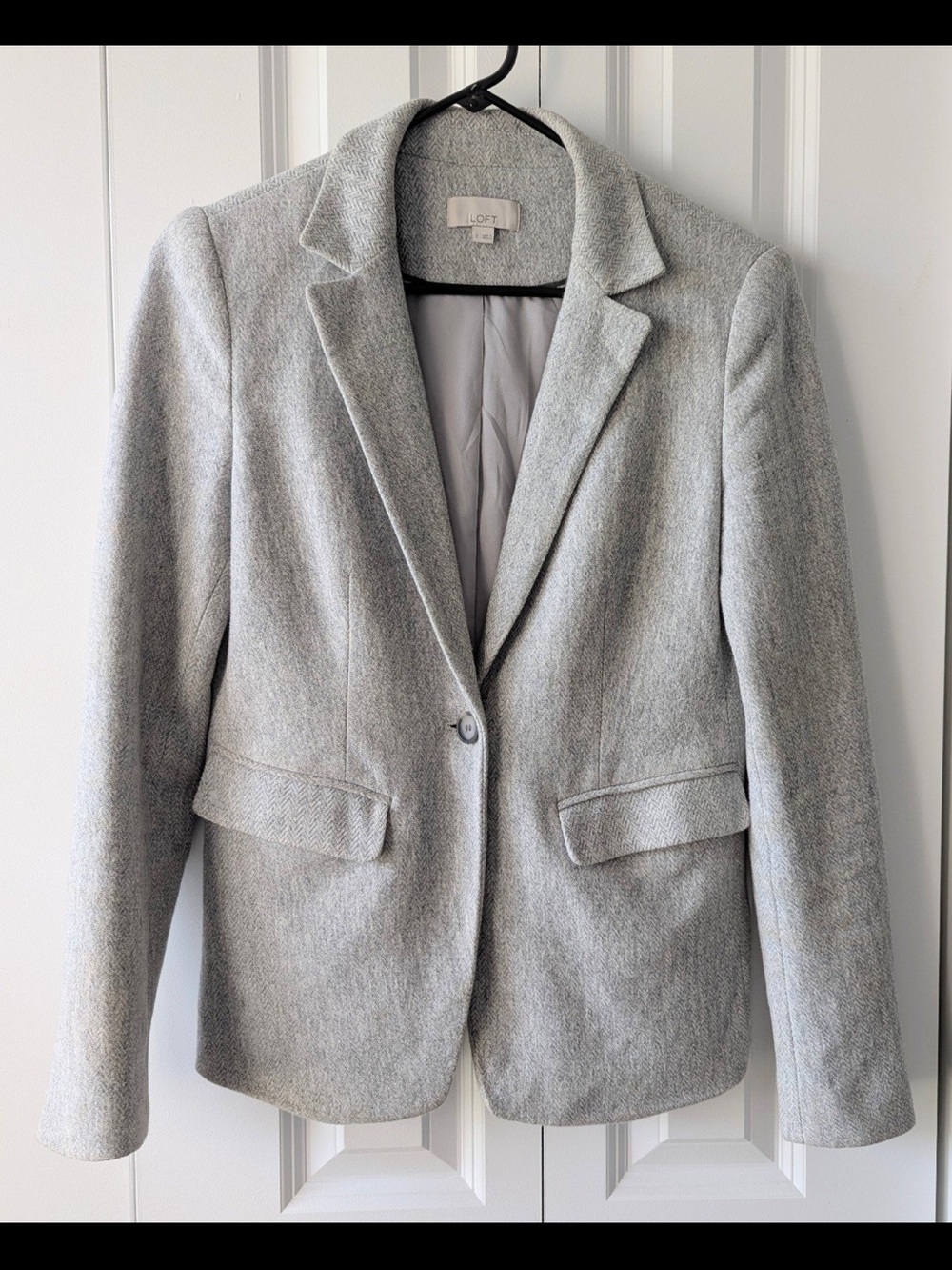 LOFT Gray Herringbone Single Button Blazer Ladies Size 2